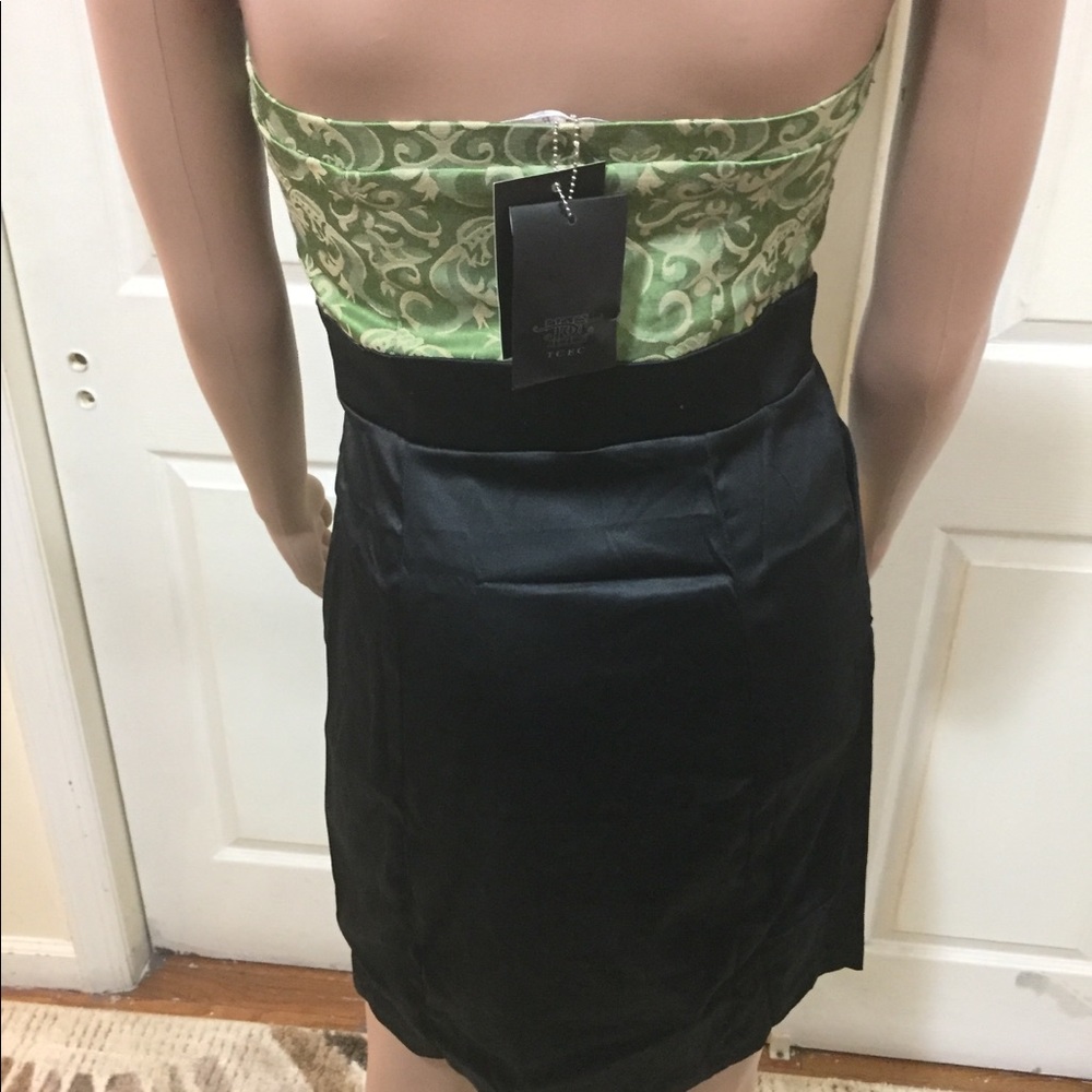 Mini dress - Picture 4 of 4